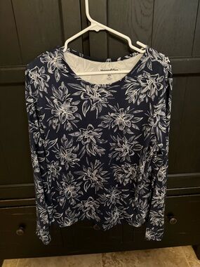 Hang Ten Navy and White Floral Long Sleeve Tee